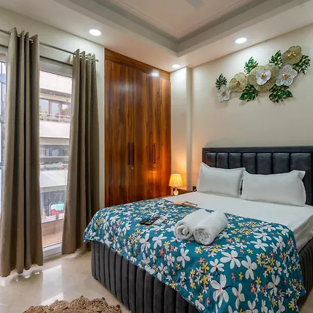 Fortune Home Service Apartment 3 Bhk, J-267, Saket
